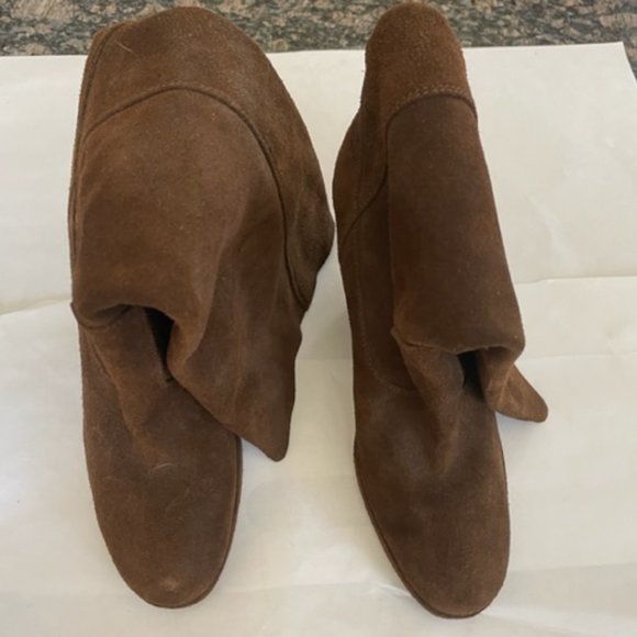 JLo by Jennifer Lopez, Copper Colored Suede to the calf wedged boots - Picture 2 of 5